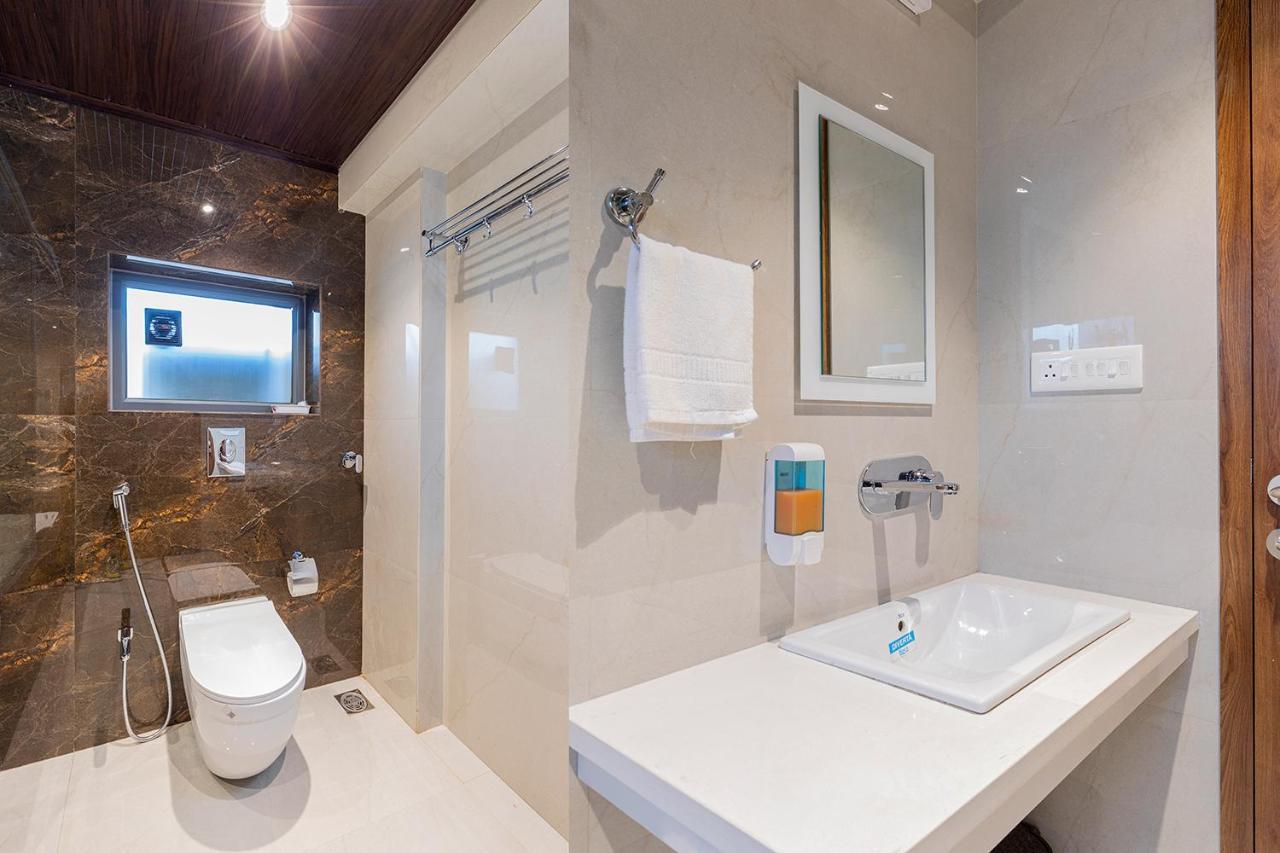 Hotel Seven Oaks Navi Mumbai Dış mekan fotoğraf