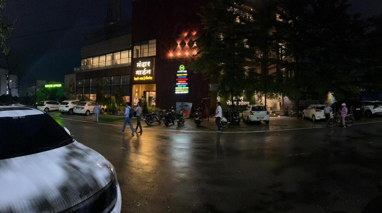 Hotel Seven Oaks Navi Mumbai Dış mekan fotoğraf